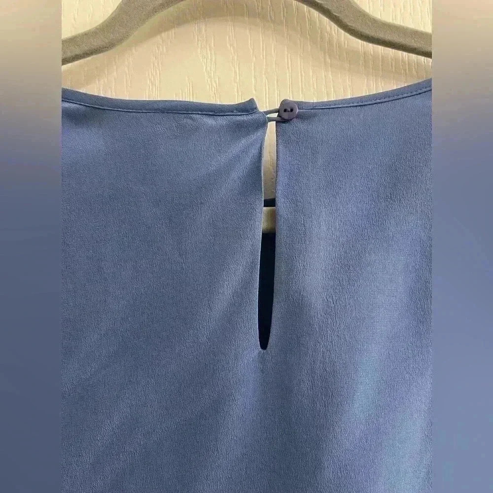 Peter Nygard Overlay Top Under - Picture 5 of 6